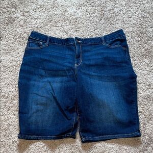 Plus size Bermuda Shorts